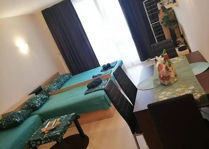 студио черноморски залив атия * 切尔诺莫雷茨