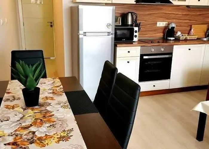 студио черноморски залив атия