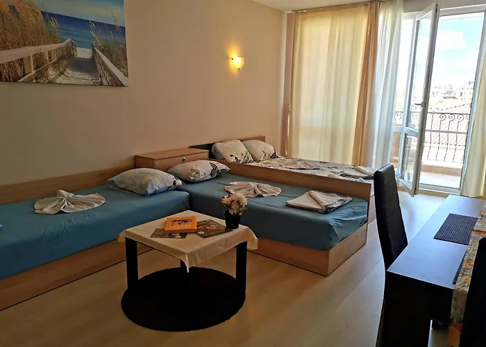 студио черноморски залив атия